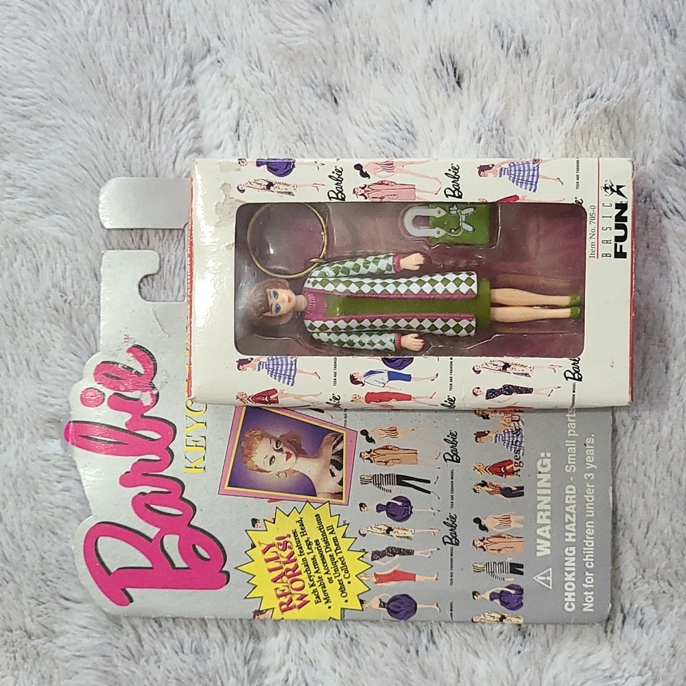 1995 Poodle Parade Barbie Basic Fun Keychain